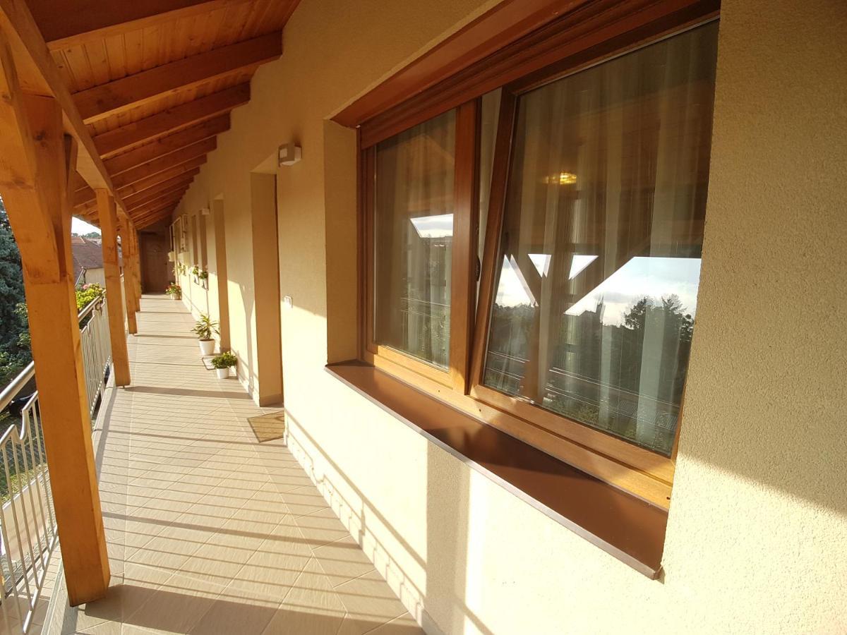 Dorci Apartman Кестели Екстериор снимка