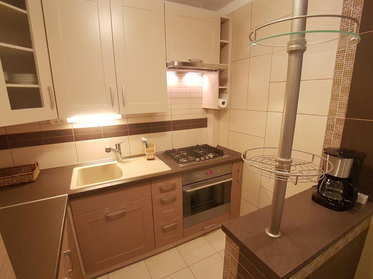 Dorci Apartman Кестели Екстериор снимка